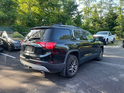 Used 2017 GMC Acadia SLT AWD/4WD image 6