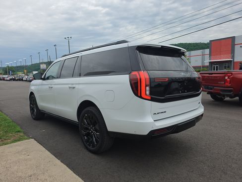Used 2025 Ford Expedition Max Platinum AWD/4WD image 7