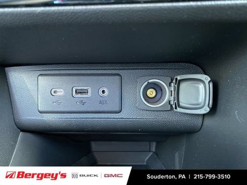 Certified 2023 Buick Encore GX Preferred w/ Cold Weather Comfort Package FWD image 39