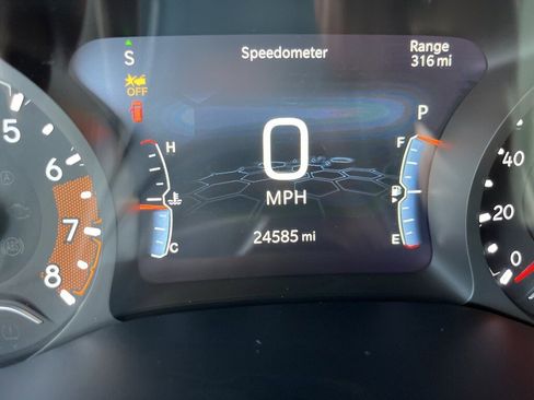 Used 2024 Jeep Compass Trailhawk image 31