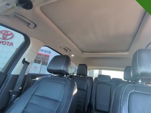 Used 2017 Ford Escape SE w/ SE Leather Comfort Package image 14