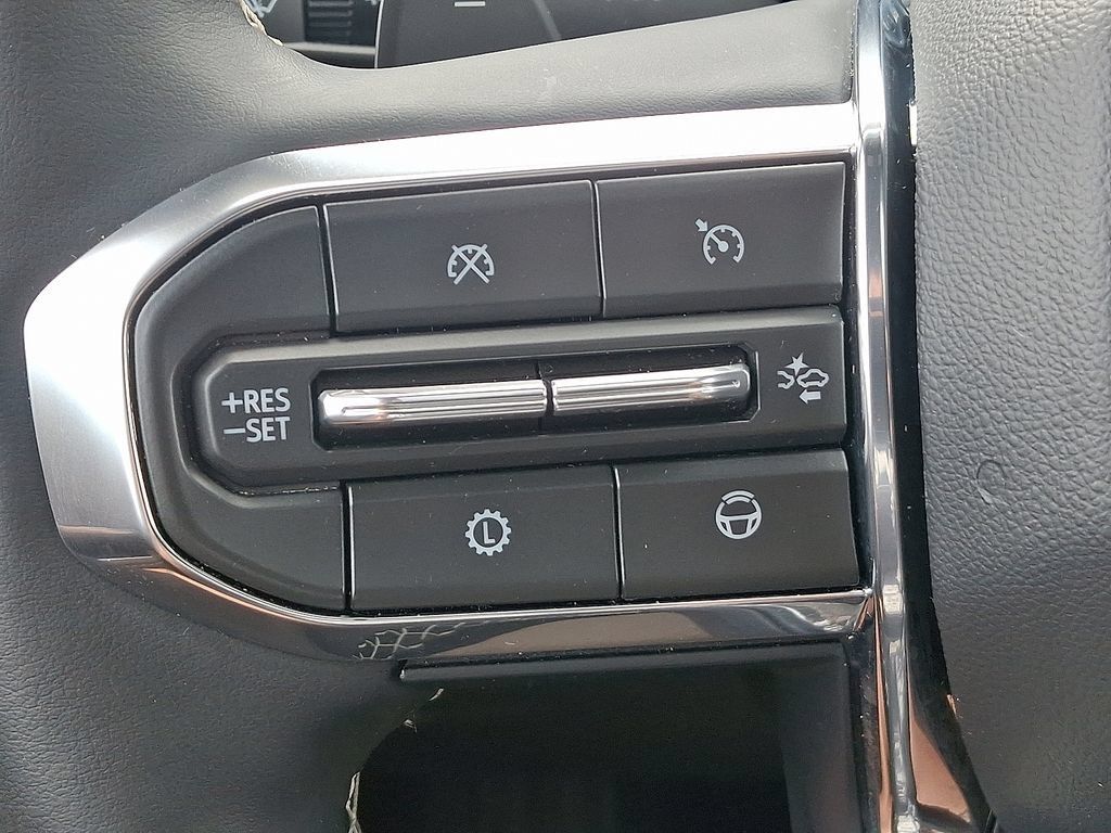 Certified 2026 GMC Acadia Denali Ultimate w/ LPO, Floor Liner Package AWD/4WD image 22