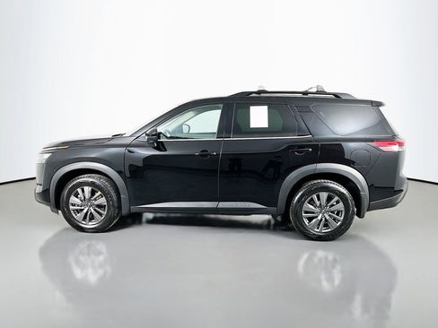 Used 2024 Nissan Pathfinder SV w/ Black Appearance Package image 5