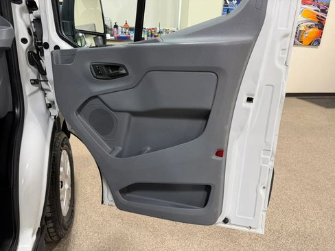 Used 2016 Ford Transit 350 XL image 15