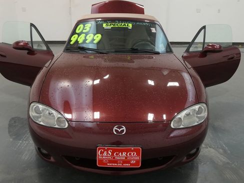 Used 2003 MAZDA MX-5 Miata image 23