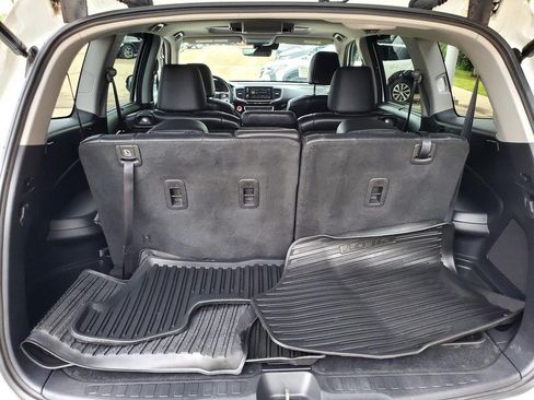 Used 2020 Honda Pilot Touring image 20