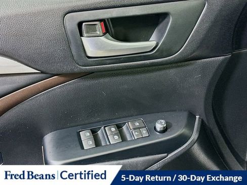 Used 2015 Toyota Highlander XLE image 20