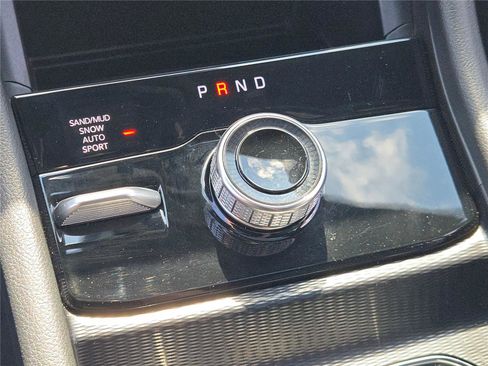 Certified 2025 Jeep Grand Cherokee L Limited AWD/4WD image 37