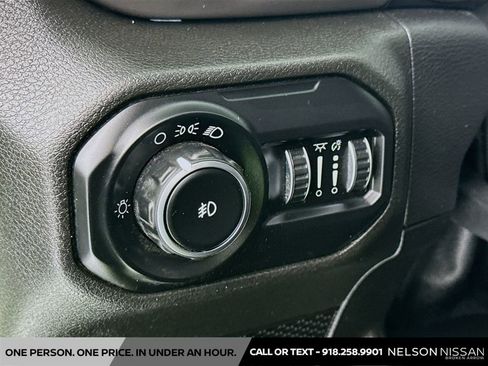 Used 2018 Jeep Wrangler Unlimited Sport AWD/4WD image 10