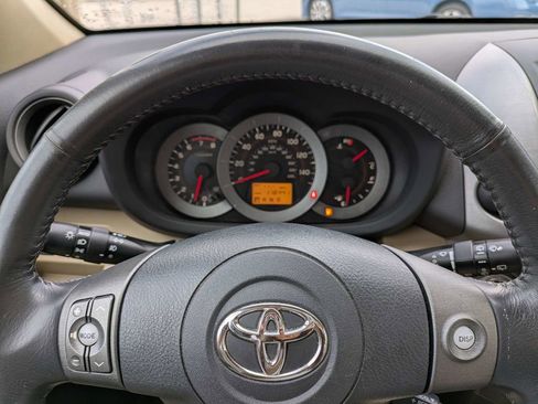 Used 2010 Toyota RAV4 Limited image 38