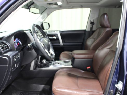 Used 2018 Toyota 4Runner Limited image 3