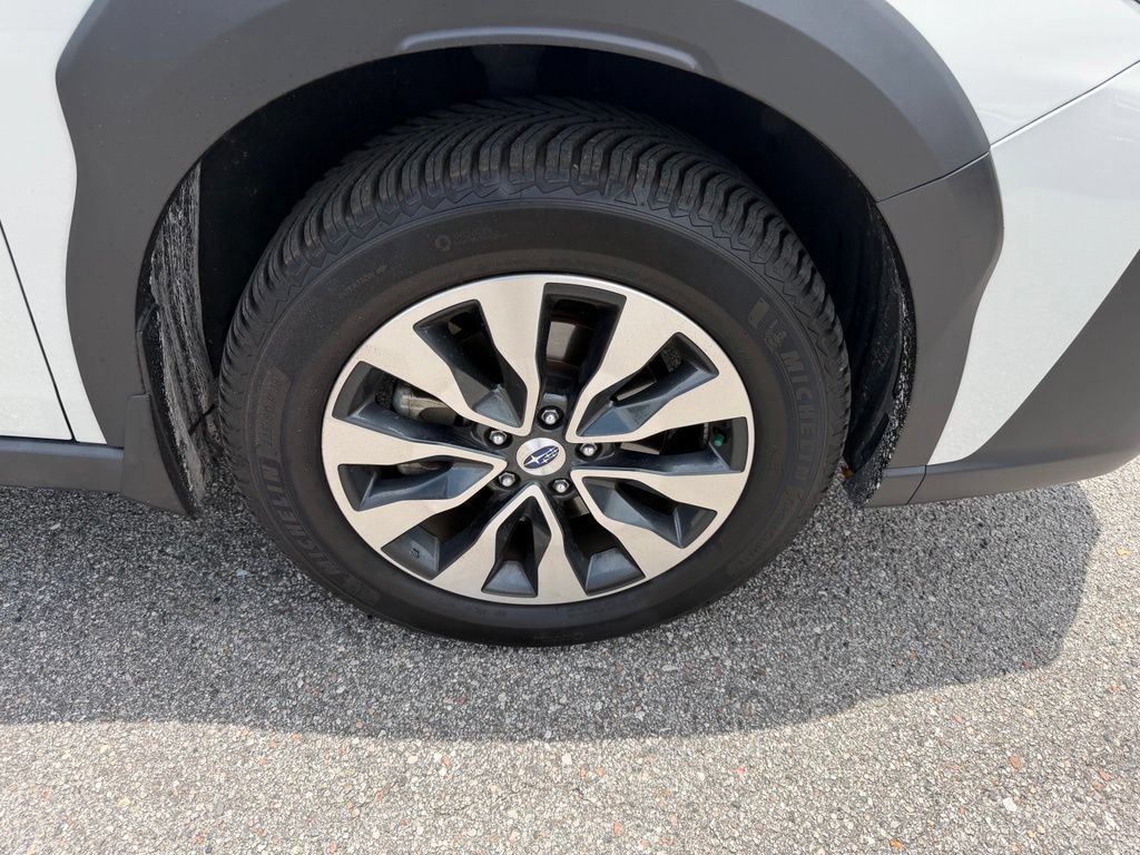 Used 2023 Subaru Outback Touring XT AWD/4WD image 4