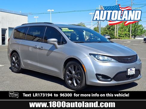 Certified 2020 Chrysler Pacifica Touring-L w/ Advanced Safetytec Group FWD image 1