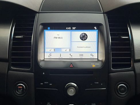 Used 2018 Ford Taurus SEL w/ Equipment Group 201A image 19