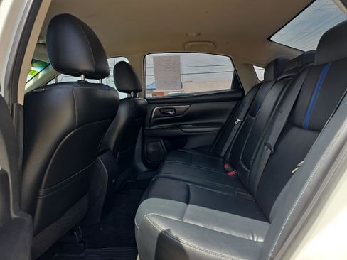 Used 2018 Nissan Altima 2.5 SR w/ SR Midnight Edition FWD image 24