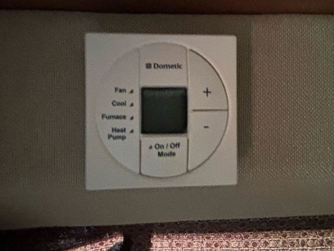 Used 2012 Chevrolet Express 2500 w/ Power Package image 34