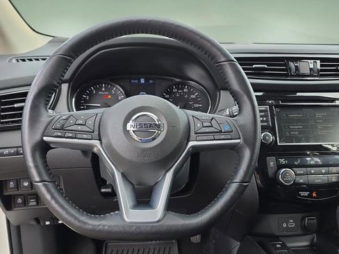 Used 2022 Nissan Rogue Sport SL w/ Premium Package image 14