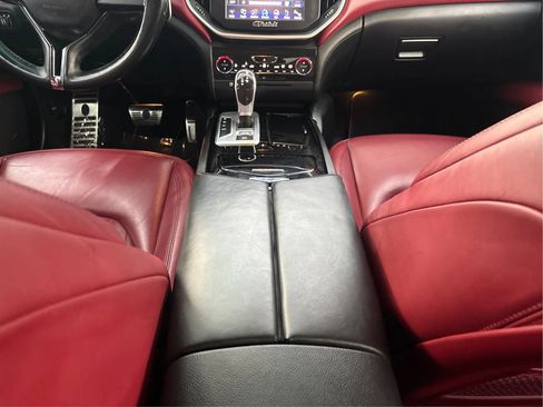 Used 2016 Maserati Ghibli S Q4 AWD/4WD image 22