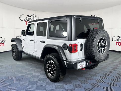 Used 2025 Jeep Wrangler Unlimited Rubicon image 5