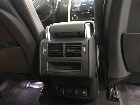 Used 2022 Land Rover Discovery S R-Dynamic image 13