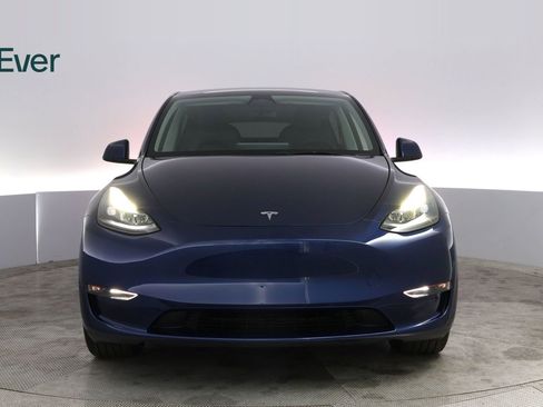 Used 2023 Tesla Model Y Long Range image 12