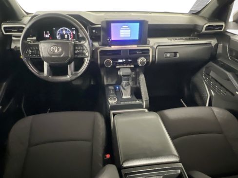 Used 2025 Toyota Tacoma SR5 image 30