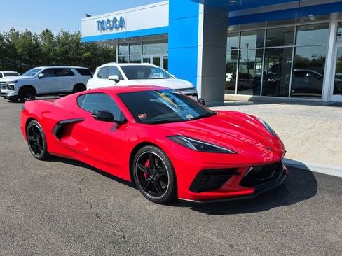 Used 2022 Chevrolet Corvette Stingray Coupe w/ 1LT RWD image 1