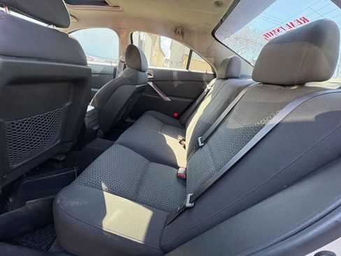 Used 2009 Pontiac G6 Sedan w/ Sun And Sound Package image 7