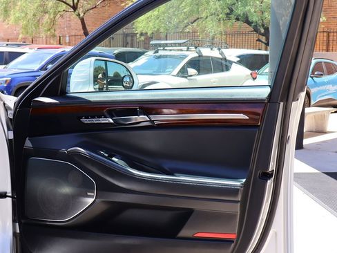 Used 2019 Genesis G90 5.0 Ultimate RWD image 36