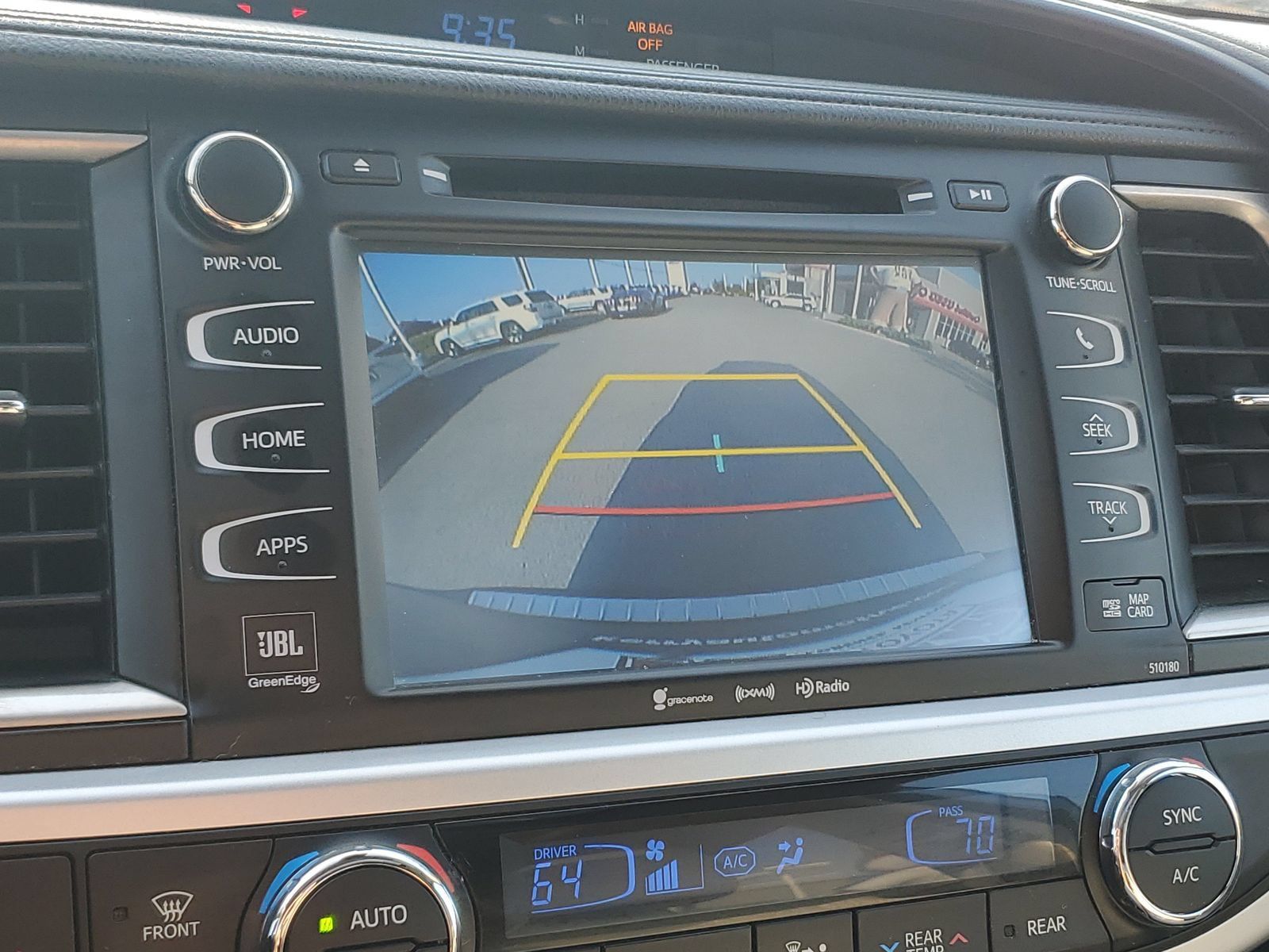 Used 2018 Toyota Highlander Limited AWD/4WD image 29
