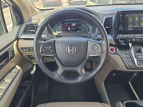 Certified 2023 Honda Odyssey EX-L image 9