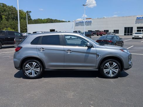 Used 2025 Mitsubishi Outlander Sport ES AWD/4WD image 2
