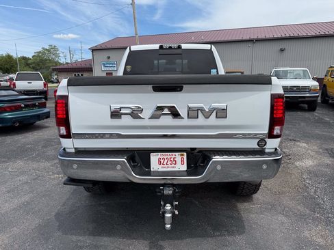 Used 2017 RAM 3500 Laramie Longhorn AWD/4WD image 4