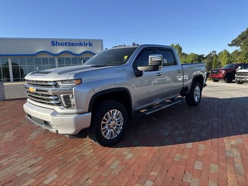 Used 2021 Chevrolet Silverado 2500 High Country w/ Z71 Off-Road Package image 4