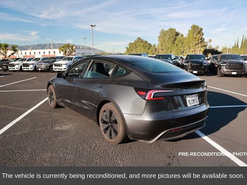 Used 2024 Tesla Model 3 Standard Range image 3