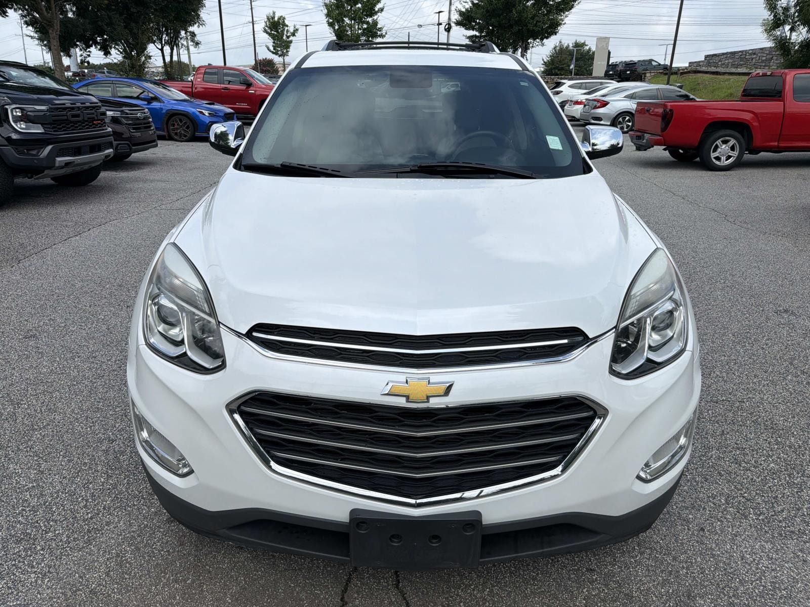 Used 2016 Chevrolet Equinox LTZ w/ Enhanced Convenience Package FWD image 2