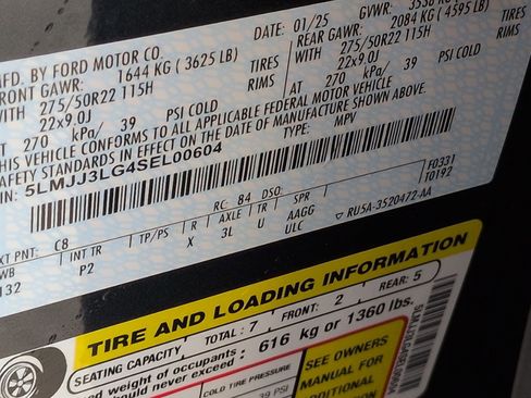 Used 2025 Lincoln Navigator L Reserve w/ Jet Appearance Package image 41