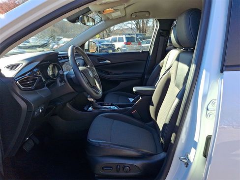 Certified 2022 Buick Encore GX Select image 11