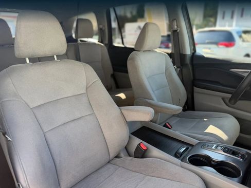 Used 2021 Honda Pilot LX image 15
