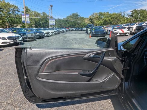 Used 2018 Buick Cascada Sport Touring w/ Dark Effects Package image 10