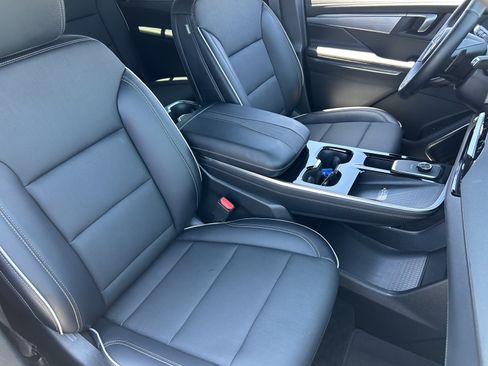 Used 2026 Buick Enclave Preferred FWD image 11