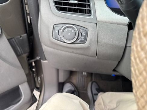 Used 2013 Ford Edge SEL FWD image 17