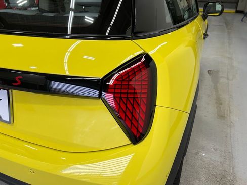 Certified 2025 MINI Cooper S image 5