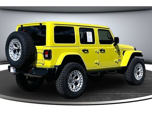 Used 2023 Jeep Wrangler Unlimited Sahara AWD/4WD image 18