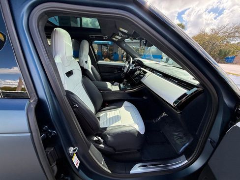 Used 2025 Land Rover Range Rover Sport SV Edition Two image 37