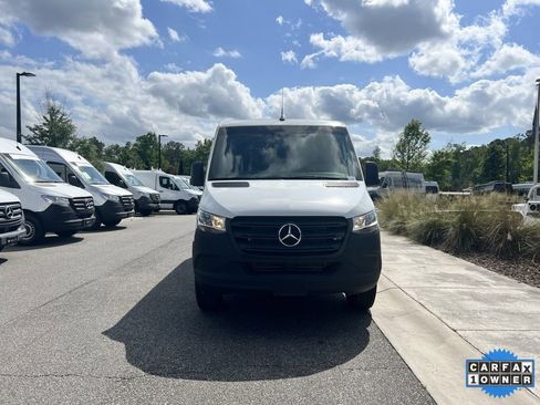 Used 2023 Mercedes-Benz Sprinter 144 Cargo image 4