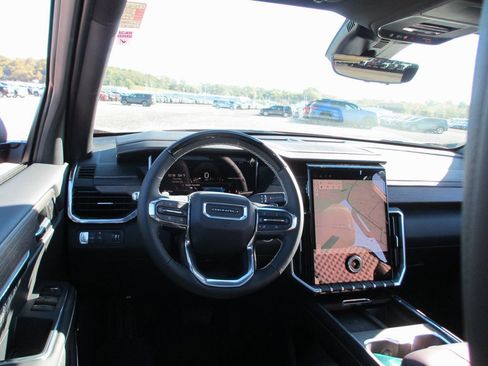 New 2026 GMC Acadia Denali w/ Super Cruise Package image 15