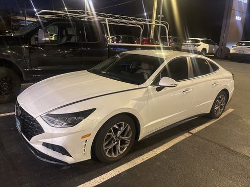 Used 2020 Hyundai Sonata SEL w/ Convenience Package image 2