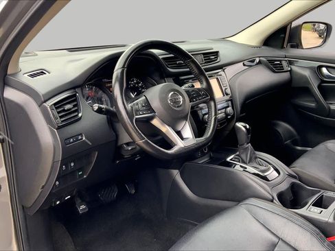 Used 2018 Nissan Rogue Sport SL w/ SL Premium Package FWD image 18