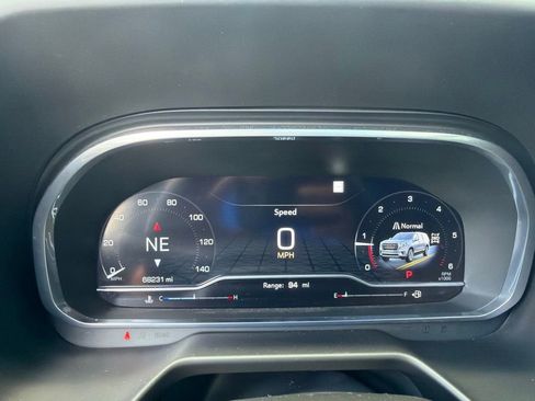 Used 2023 GMC Yukon XL AT4 w/ Technology Package AWD/4WD image 15